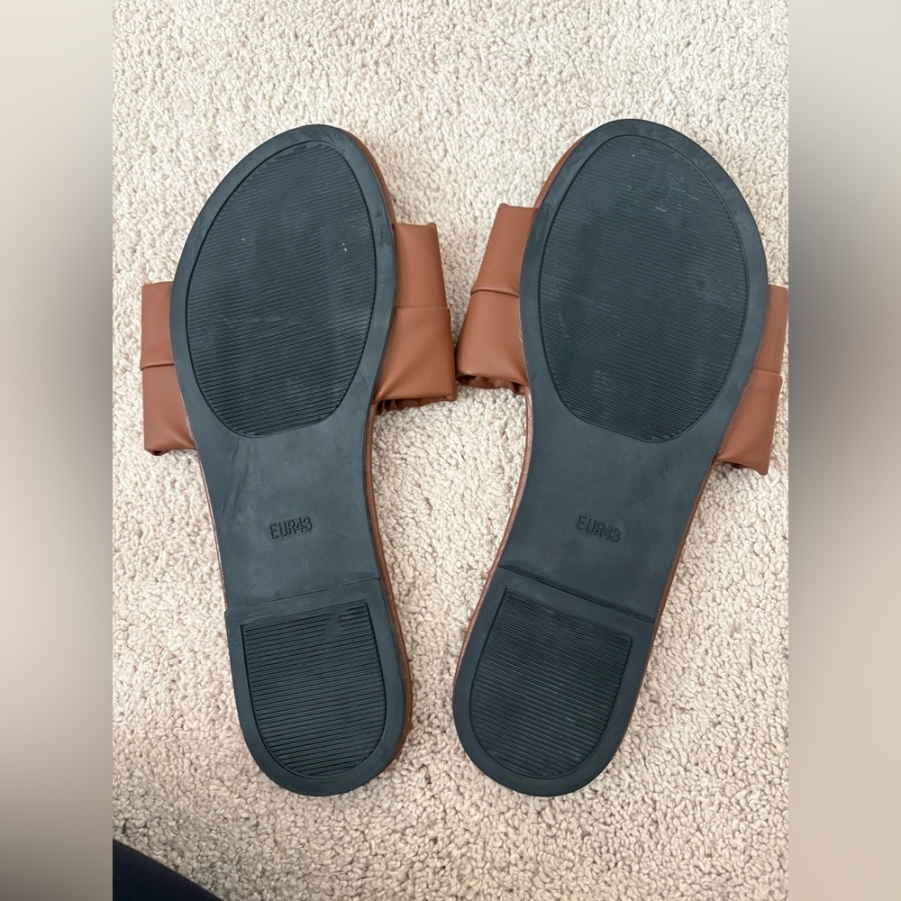 Women's Brown Ruched Slide Sandals NWOTs Euro size 43 - Picture 4 of 4